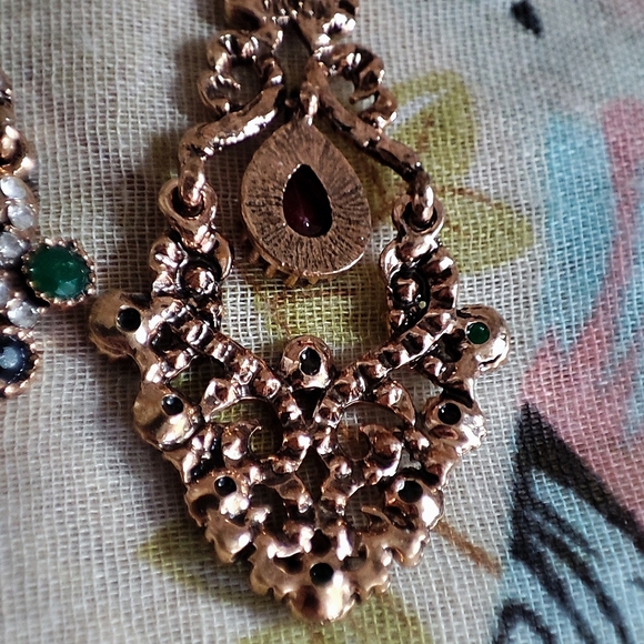 Turkish Pierced Gold Tone Pierced Earrings Emerald Sapphire Burgundy Clear Color - Picture 7 of 9